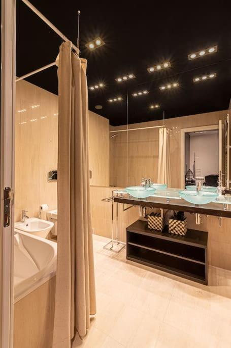 Chiado Deluxe Modern Feel 3 Bedroom Lissabon