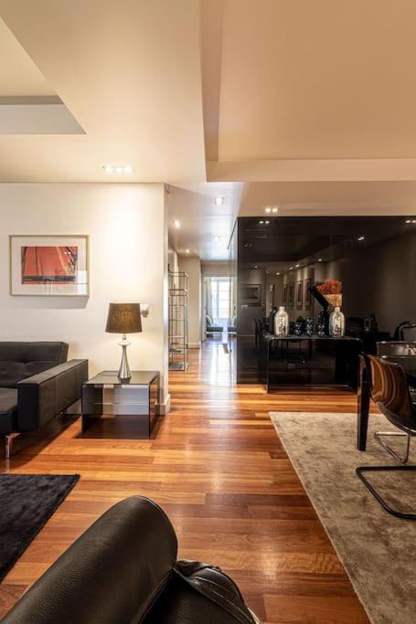 Apartment Chiado Deluxe Modern Feel 3 Bedroom