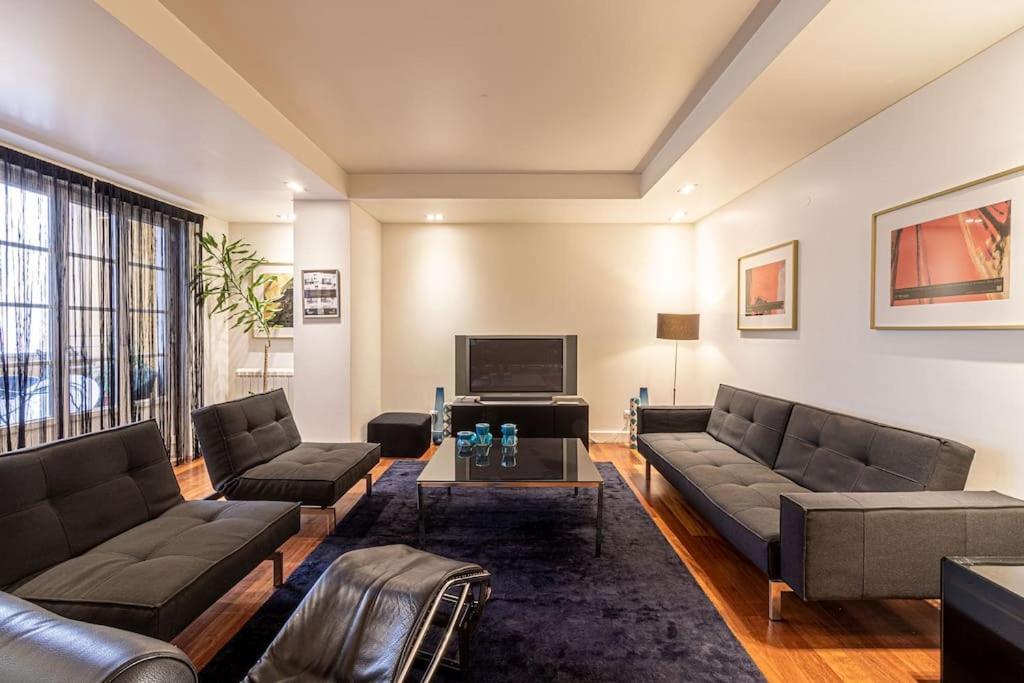 Chiado Deluxe Modern Feel 3 Bedroom