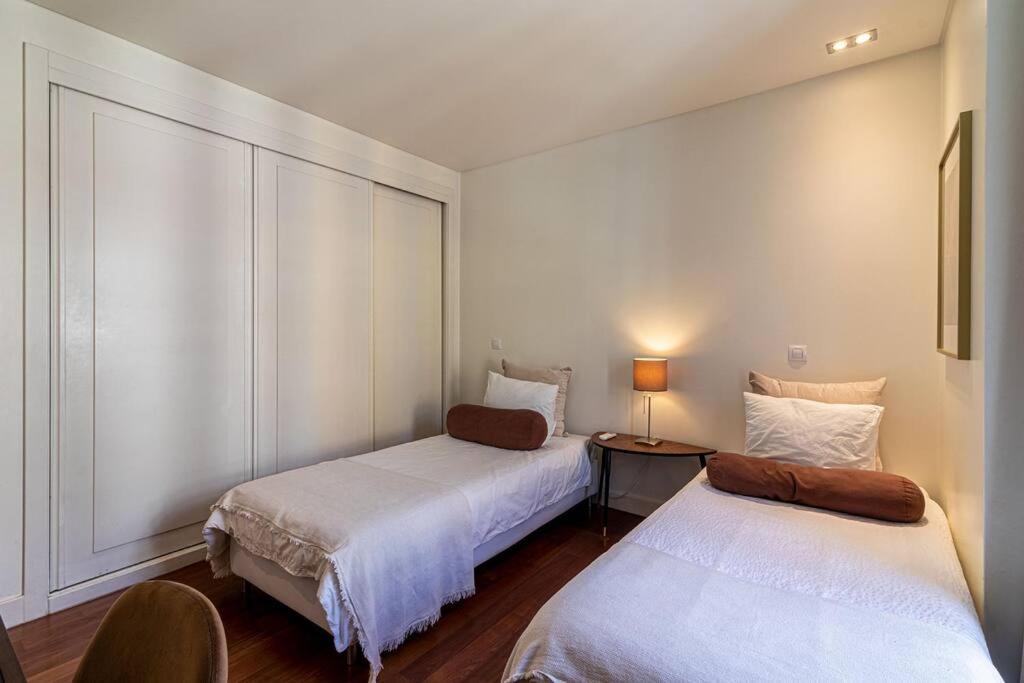 Chiado Deluxe Modern Feel 3 Bedroom Apartment Lissabon