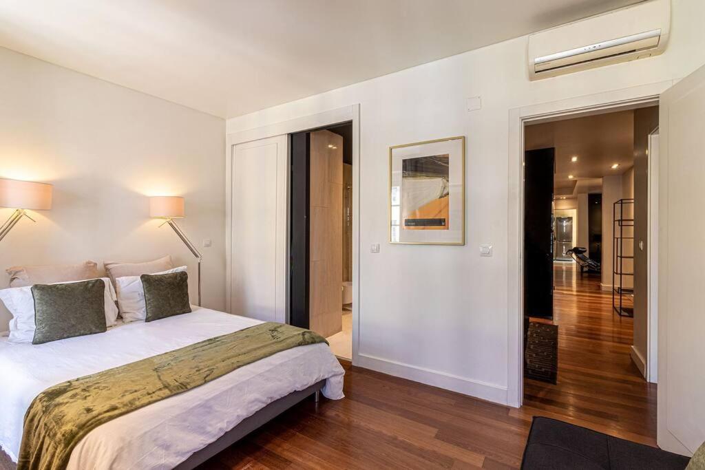Chiado Deluxe Modern Feel 3 Bedroom *