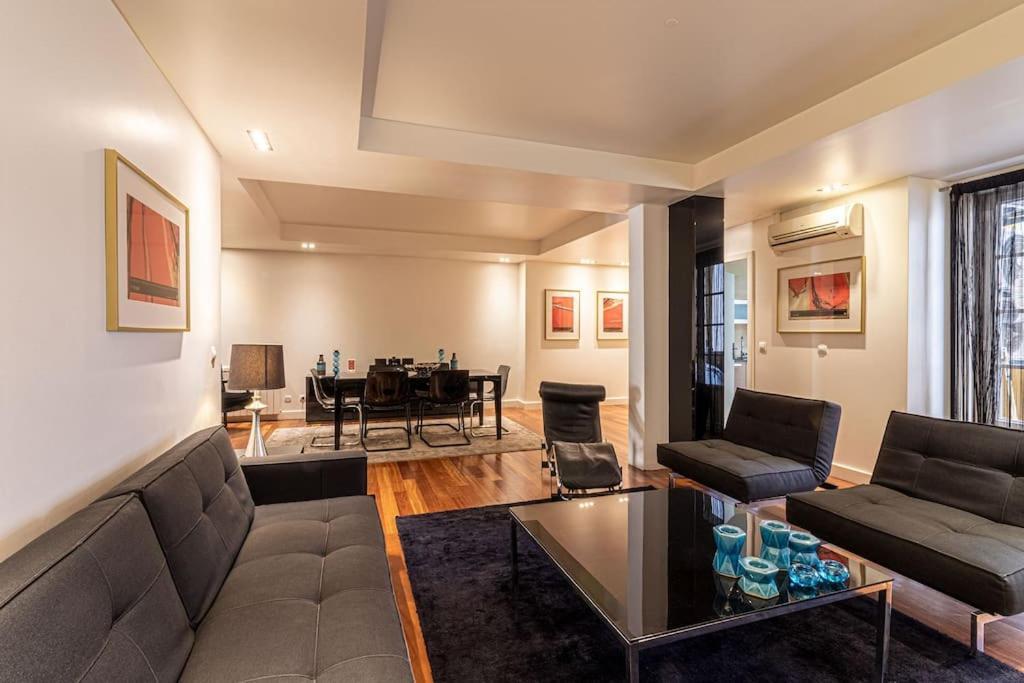 Chiado Deluxe Modern Feel 3 Bedroom * Lissabon