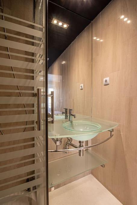 Chiado Deluxe Modern Feel 3 Bedroom Lissabon