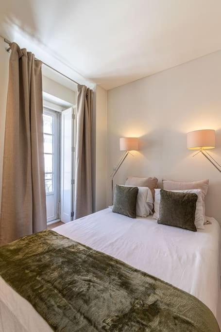 Chiado Deluxe Modern Feel 3 Bedroom Lissabon