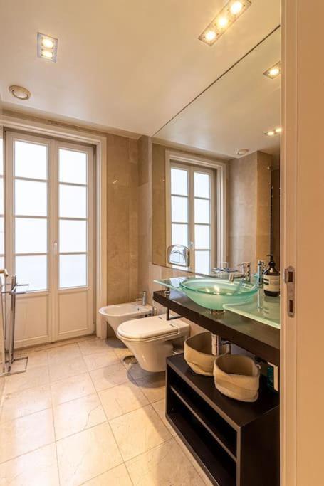 Apartment Chiado Deluxe Modern Feel 3 Bedroom *