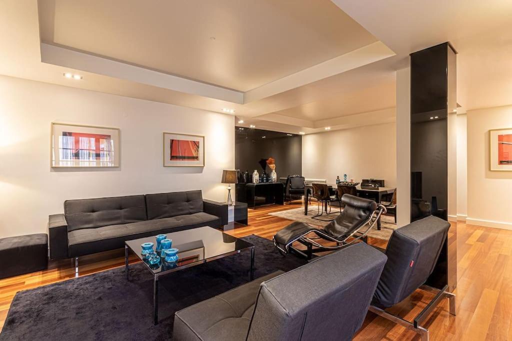 Apartment Chiado Deluxe Modern Feel 3 Bedroom